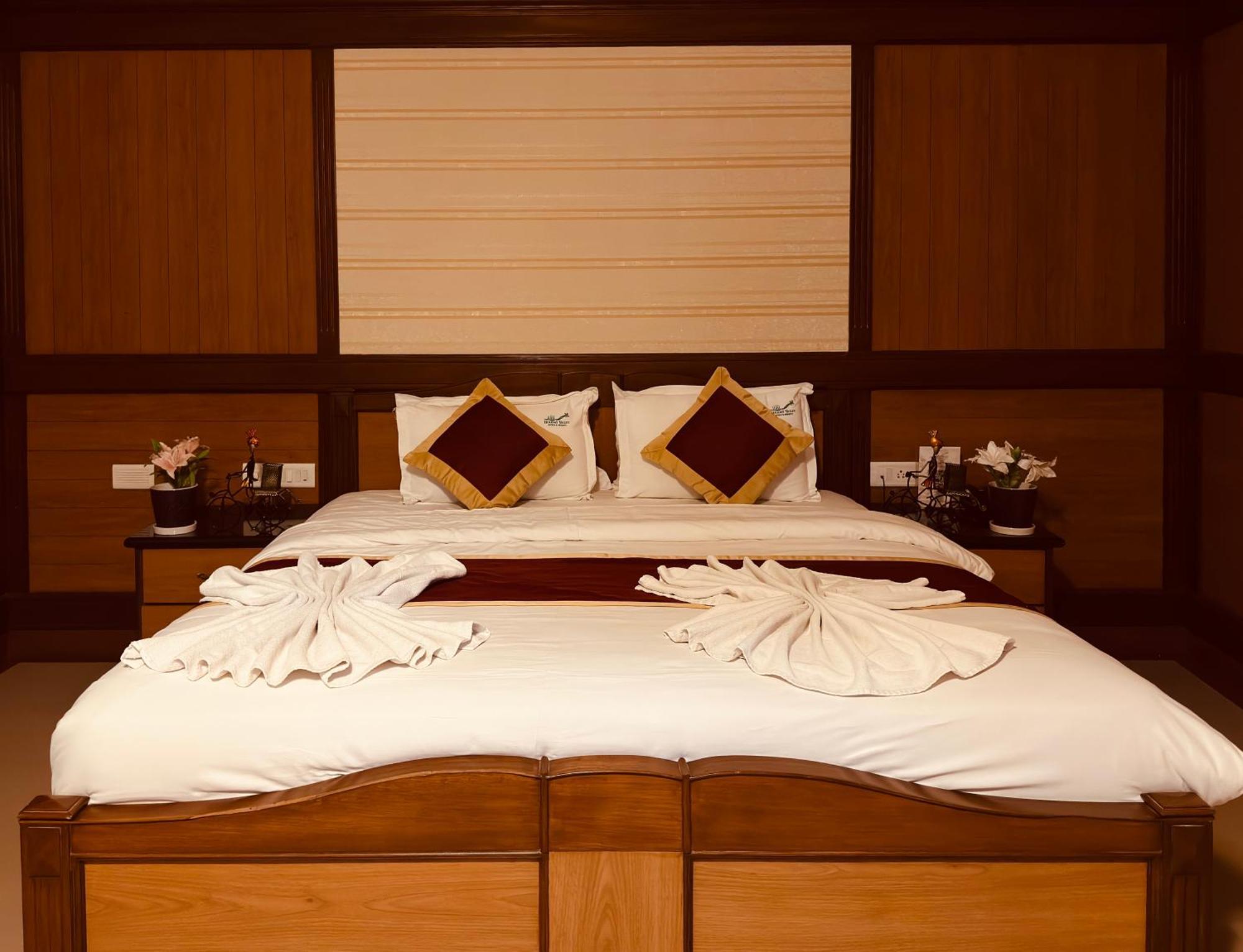 Holiday Valley Hotels And Resorts Denkanikottai Εξωτερικό φωτογραφία